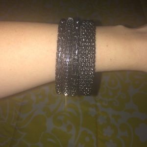 Accent bracelet set