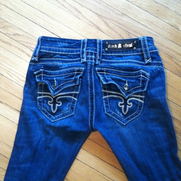 Rock Revival skinny jeans(SOLD)