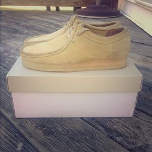 Clarks Wallabees