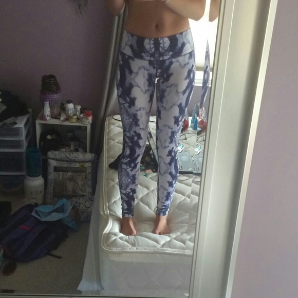 Lululemon wunder unders!
