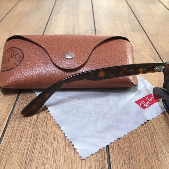 Ray Ban Tortoise Shell Polarized Sunglasses RB4141 - Picture 4 of 4