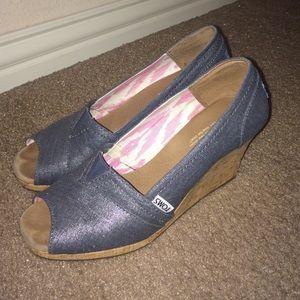 TOMS chambray classic wedges