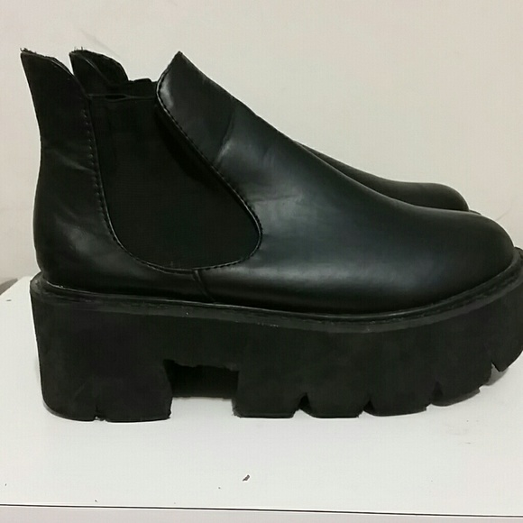 Black Platform Shoes