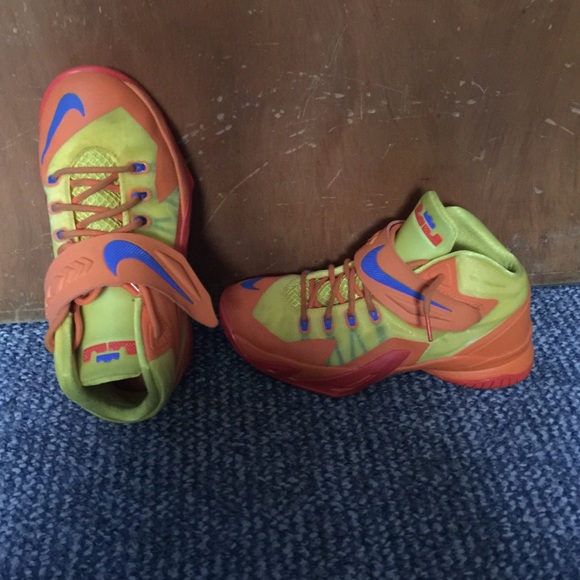 Nike soldiers 12s (kids)