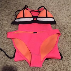 Triangl neoprene bikini