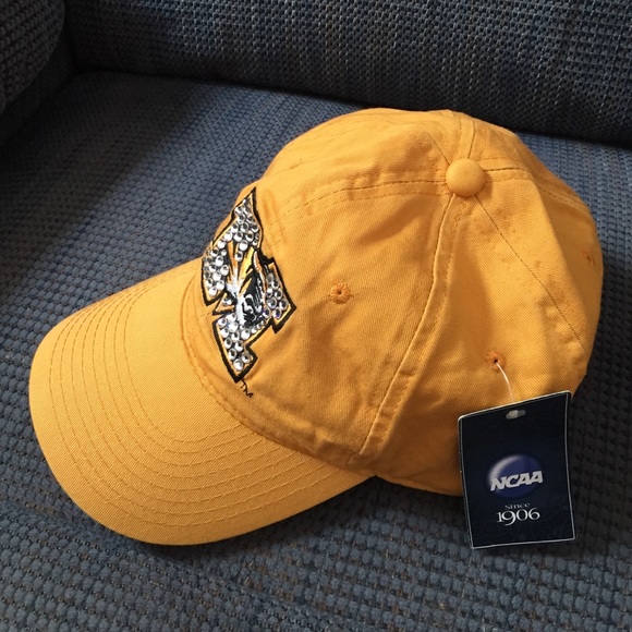 Baseball hat - Picture 3 of 3