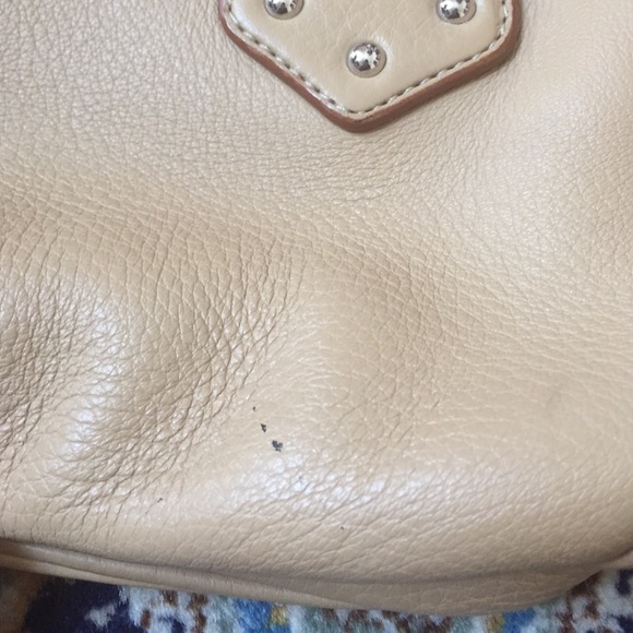 Prada bag - Picture 2 of 4