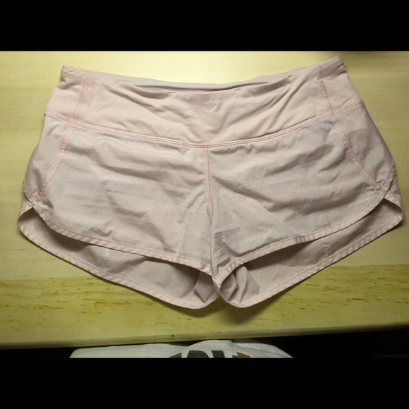 Lululemon Run: Speed Short size 6