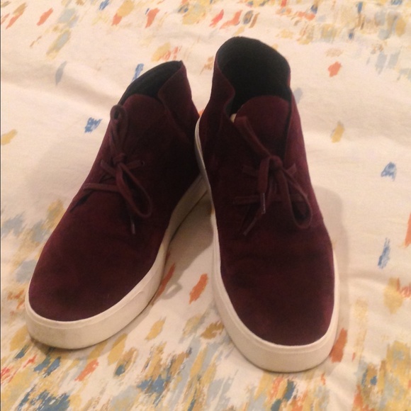 Vince women's chukas