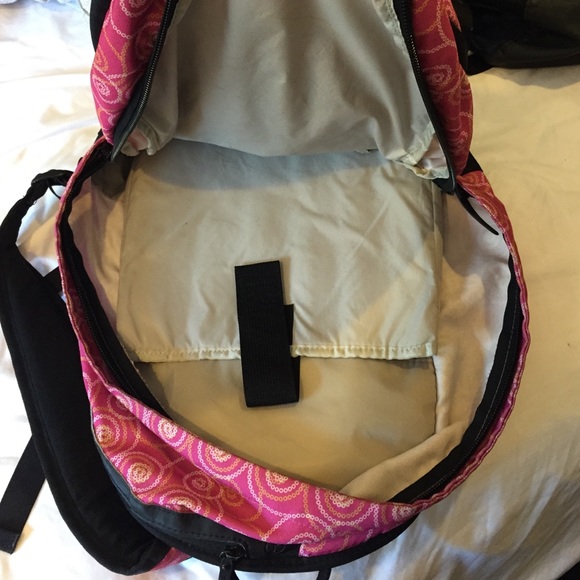 ***SOLD*** NIKE Backpack - Picture 3 of 4