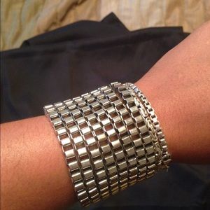 Multi strand box bracelet