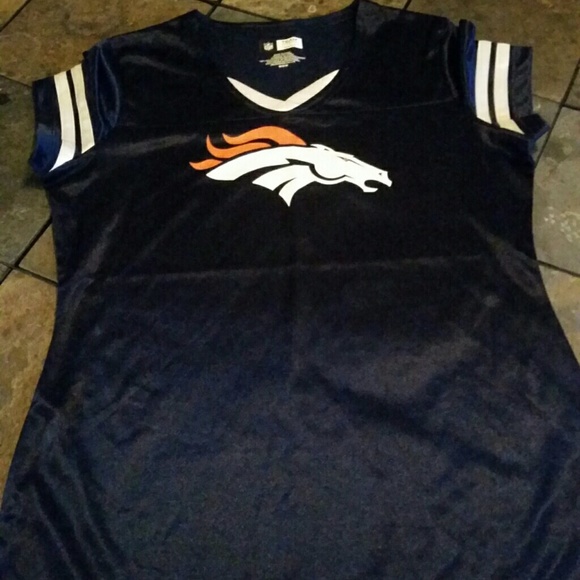 Broncos Team shirt
