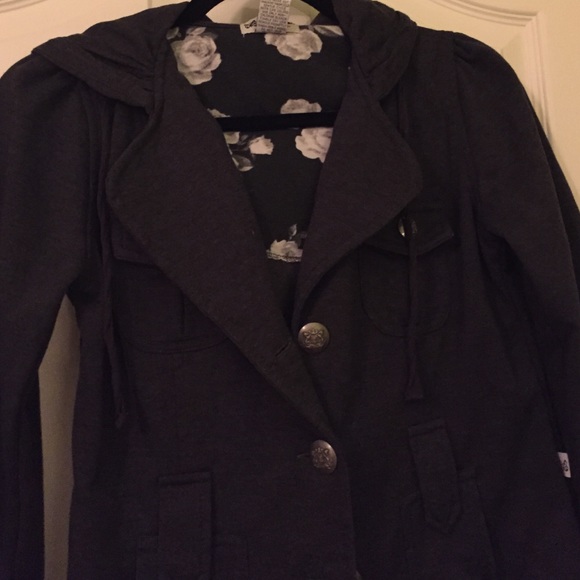 Grey jacket - Picture 3 of 3