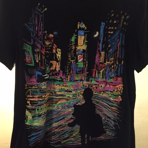 Threadless NYC Graphic shirt