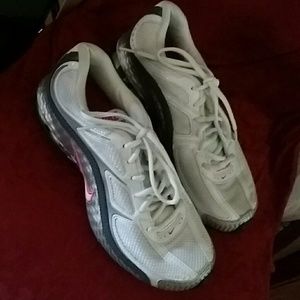 Nike Reax Women  Size7.5