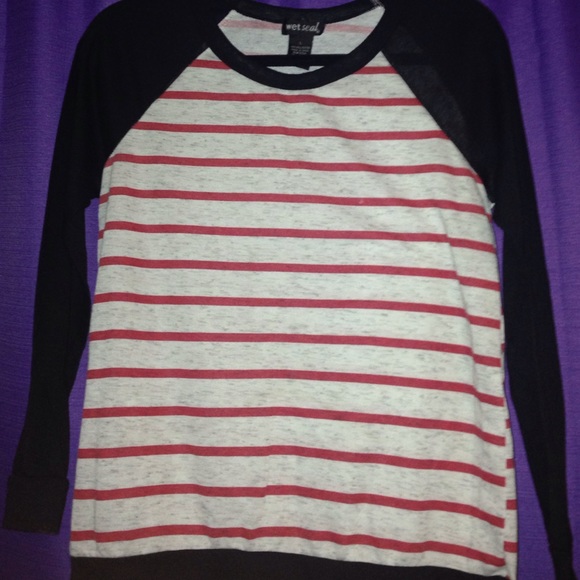 CUTE long sleeve horizontal stripe shirt