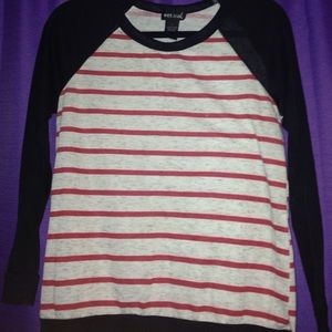 CUTE long sleeve horizontal stripe shirt