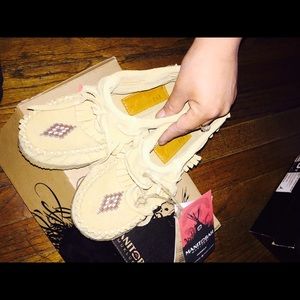 🎉FLASH SALE 🎉Urban outfitters MANITOBAH SHOES