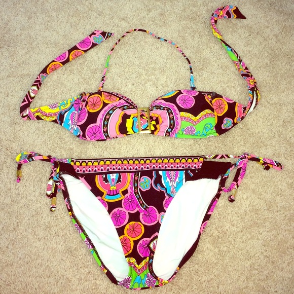 Buckle front bandeau