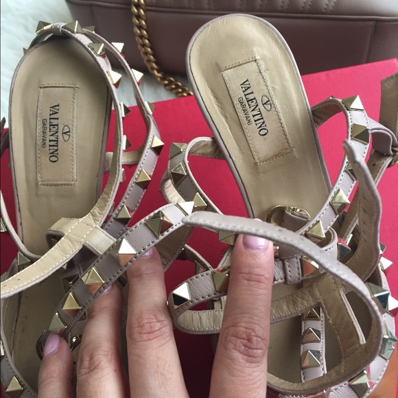 💕HOST PICK💕Valentino Rockstud pump - Picture 7 of 7