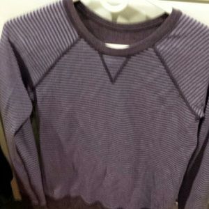 Lululemon sweatshirt