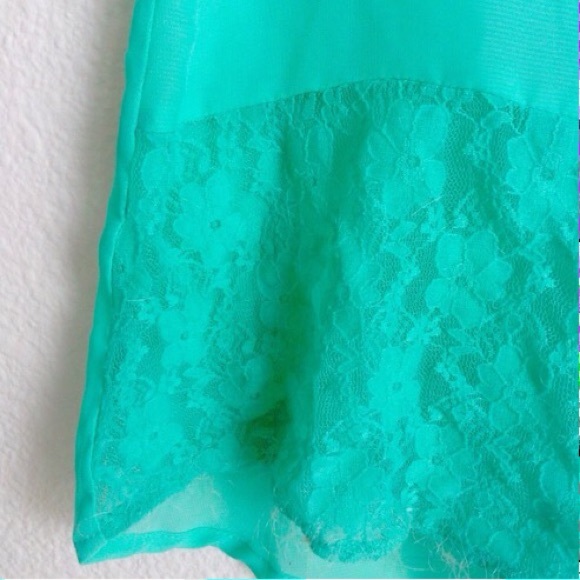 turquoise top