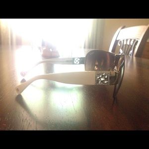 Coach aviator sunglasses