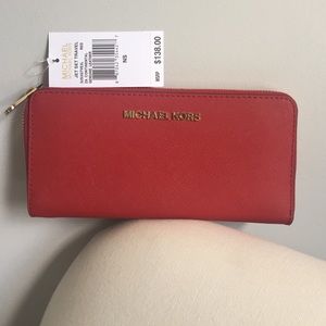 Michael Kors Jet Set Travel Wallet