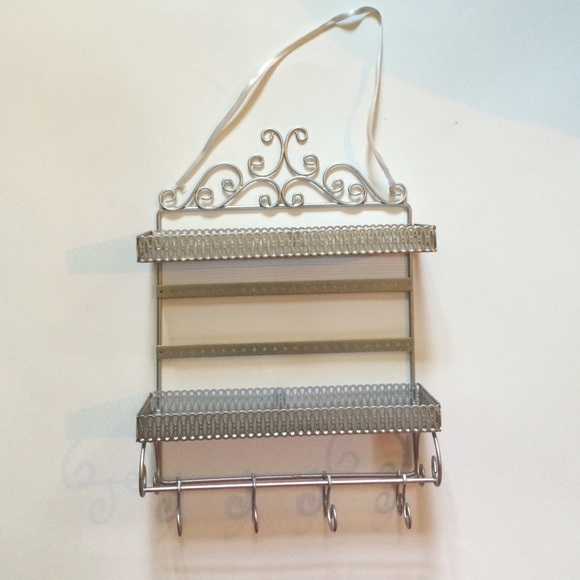 Jewelry organizer