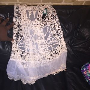 Beautiful lace tank top