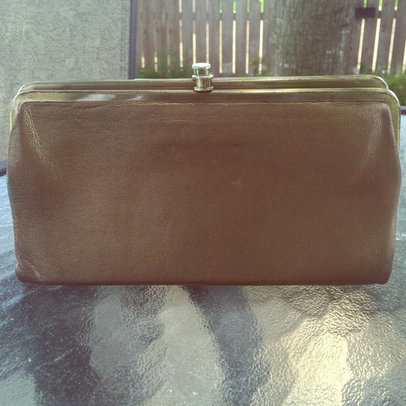 Hobo Lauren Clutch