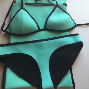 Triangl swimsuit size small in "Miami mint"