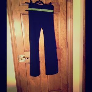 Lulu black pant sz 8 tall