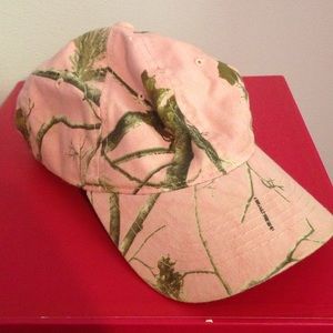 Ladies real tree camo hat