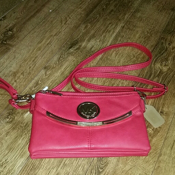 Handbags - Picture 1 of 4