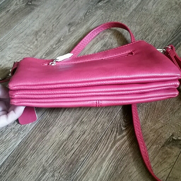 Handbags - Picture 4 of 4