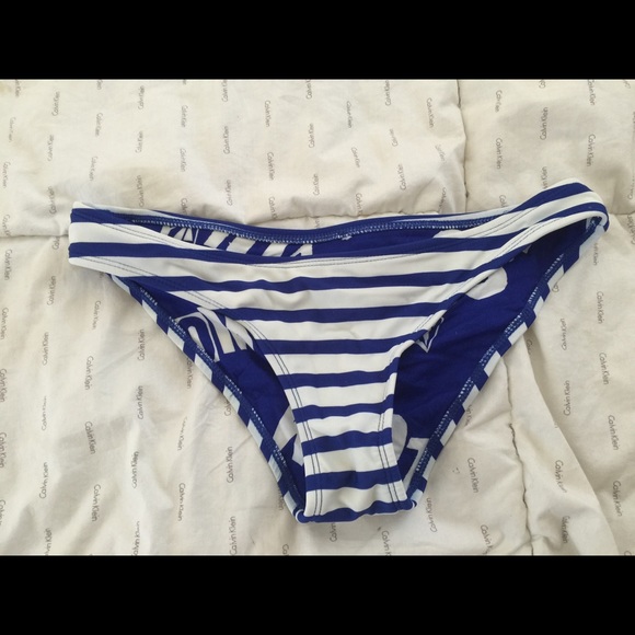 Bikini bottoms