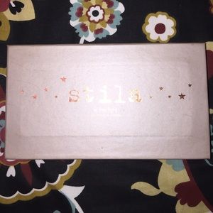 🎉SOLD•••STILA "in the light" eye palette🎉