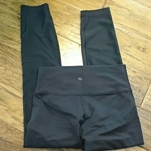 Luluemon athletica yoga pants