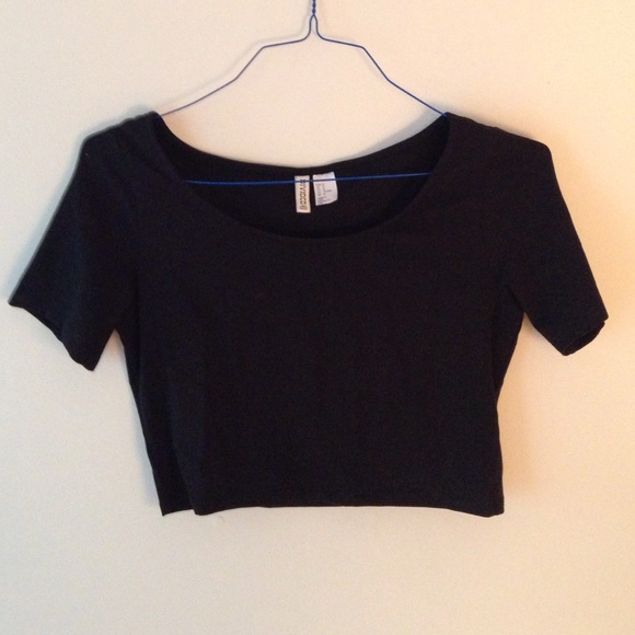 Black crop top