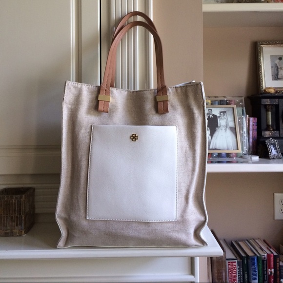 Ann Taylor Handbags - Jute tote by Ann Taylor🌷Gorgeous!!