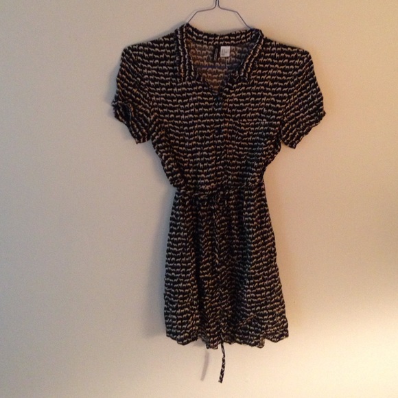 Dress size 8, deer and wolves, H&M