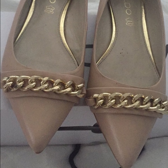 ALDO Shoes - Aldo Nude Briarien fashionable flats with chain