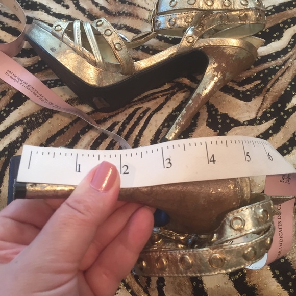 Delicious 8.5 used twice platform sexy heel - Picture 5 of 13