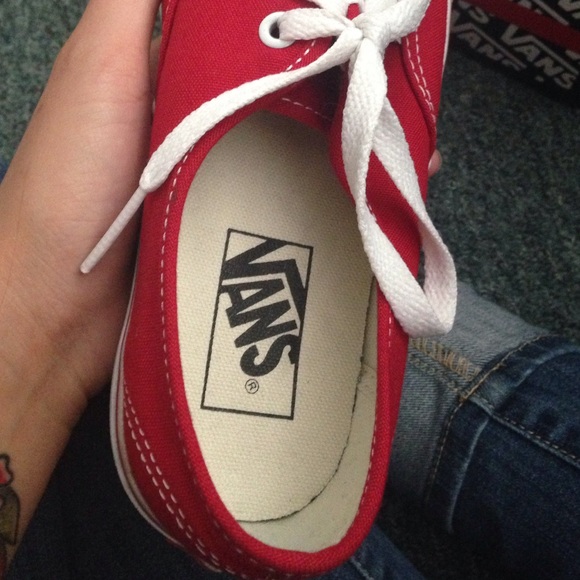 vans - Picture 4 of 4