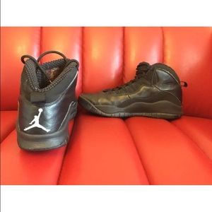 Retro Jordan 10 black