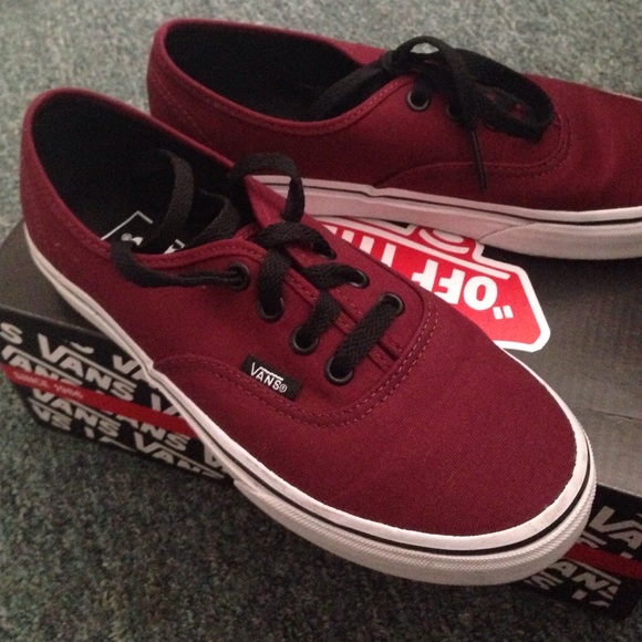 vans - Picture 1 of 4