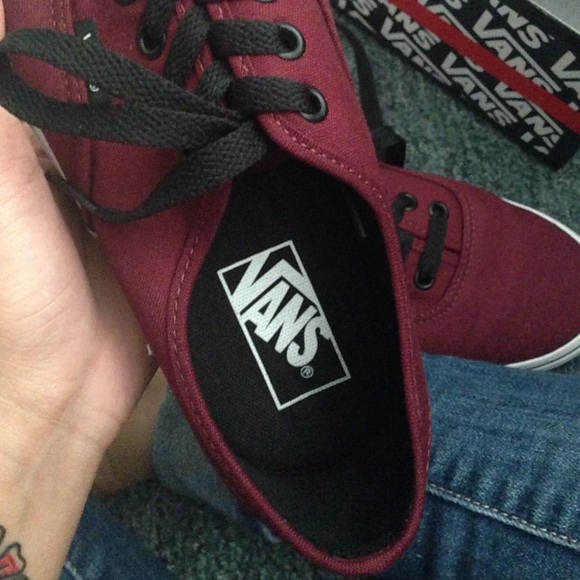 vans - Picture 4 of 4