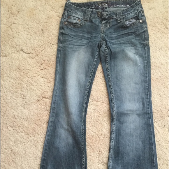 Amethyst medium wash jeans - Picture 1 of 4