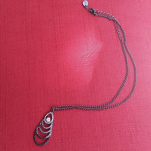 Gunmetal black, silver & clear rhinestone necklace - Picture 4 of 4